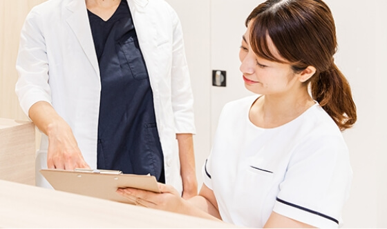 研修をする看護師